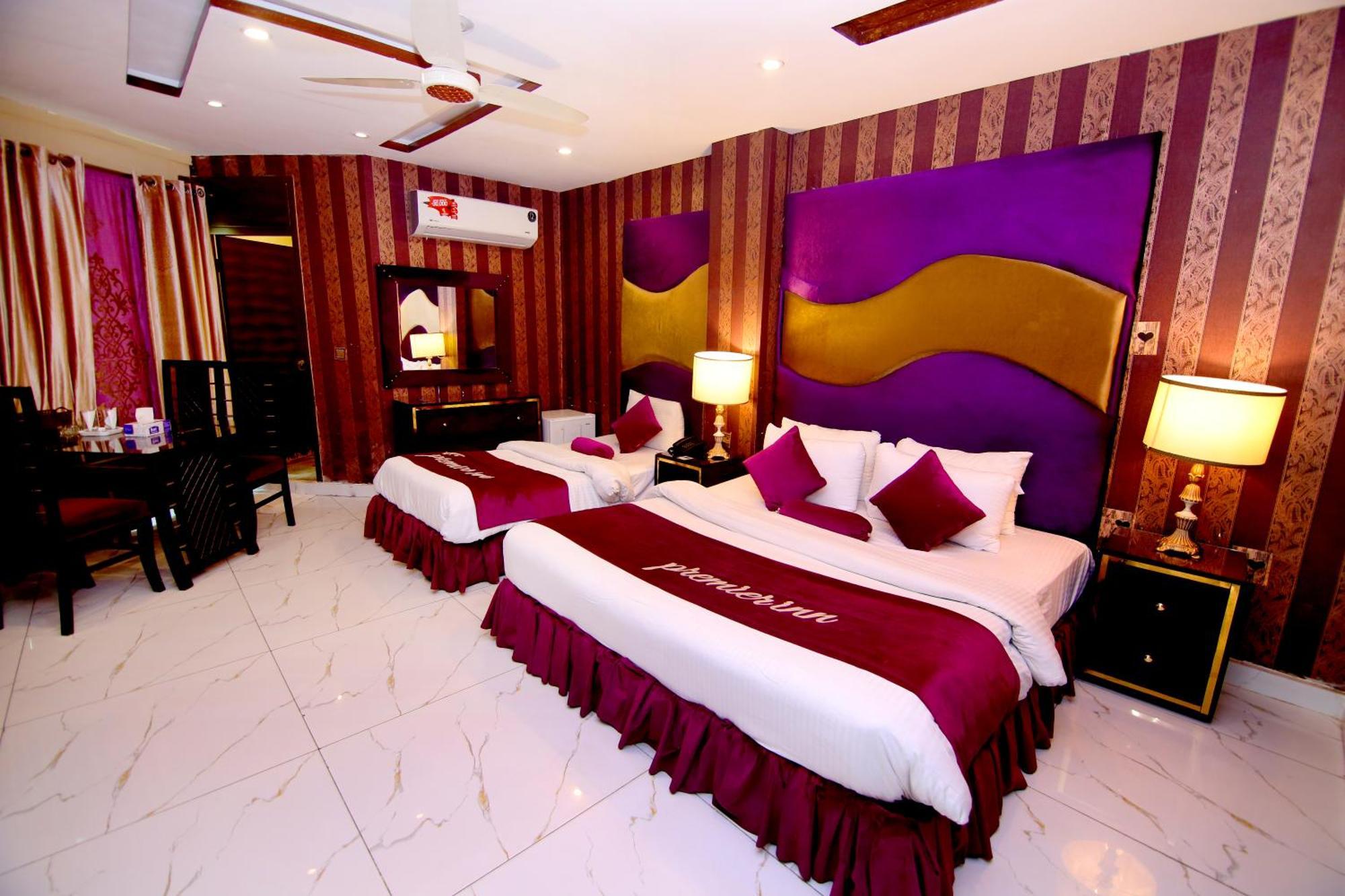 Premier Inn Gulberg Lahore Bagian luar foto