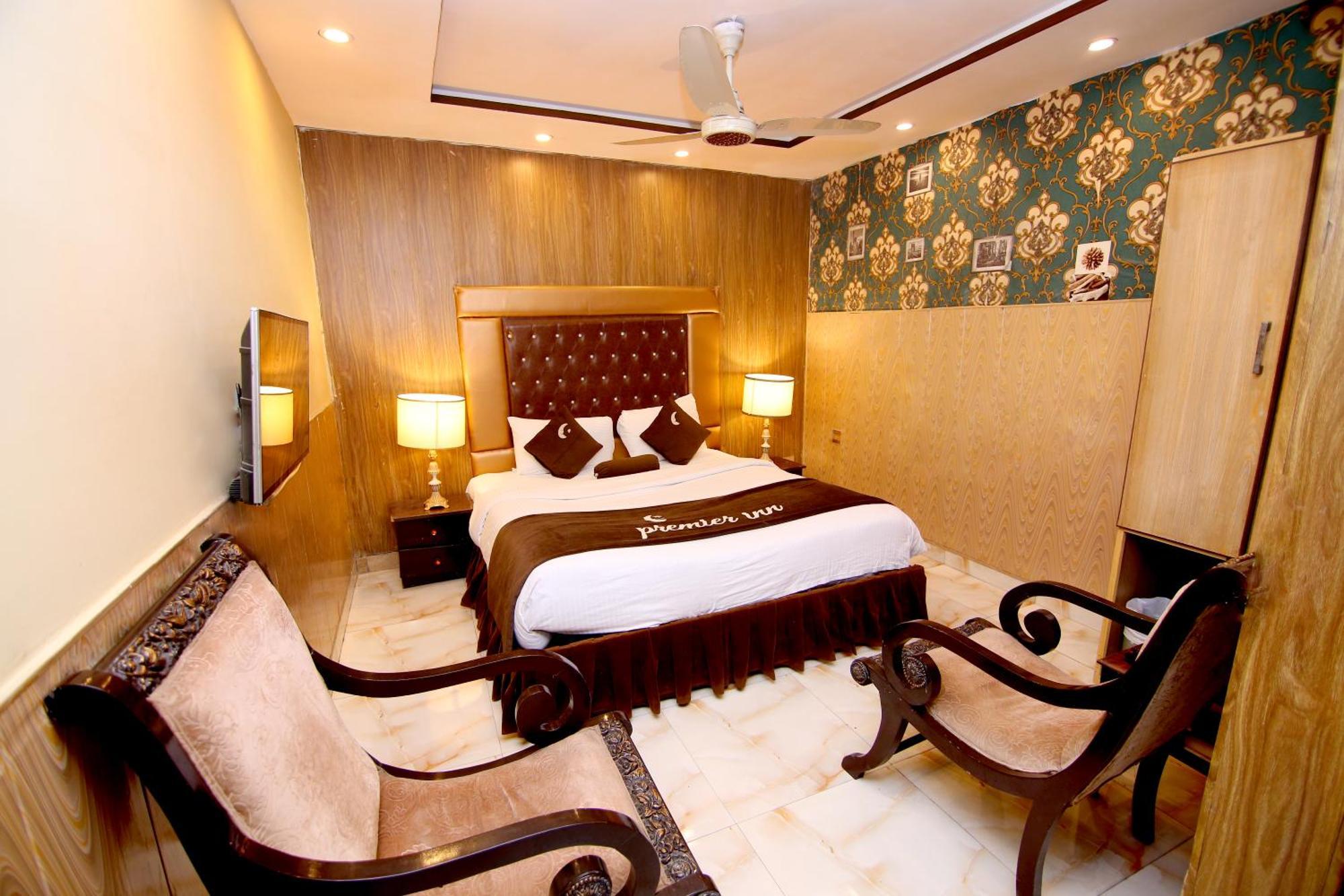 Premier Inn Gulberg Lahore Bagian luar foto